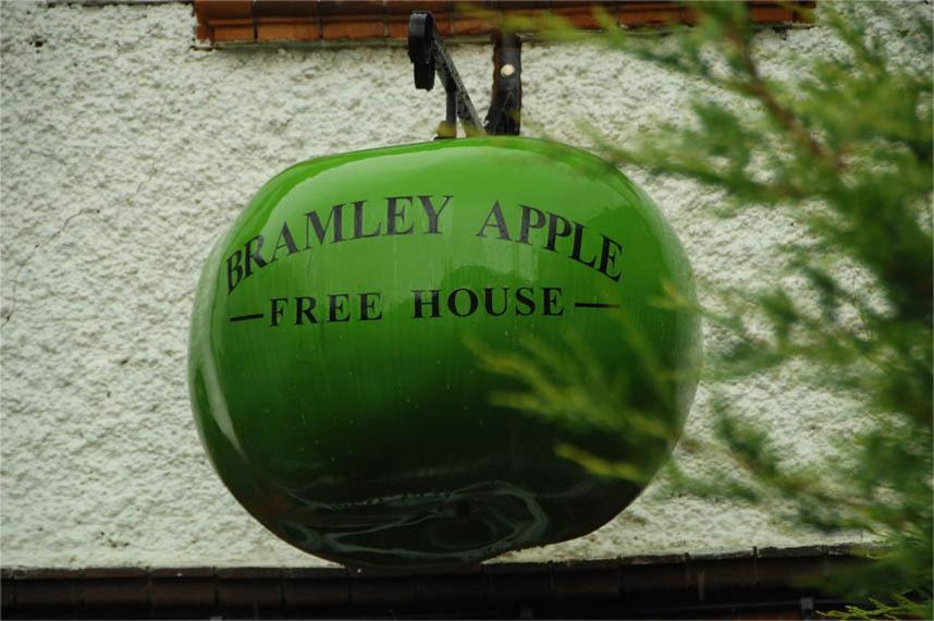 The Bramley Apple Inn Southwell  Exterior photo